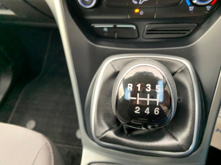 2018 Ford Kuga - thumbnail 21