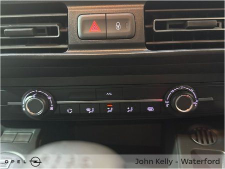 2026 Opel Combo COMBO 19 KOMF L1H1-1.5 100BHP D thumbnail