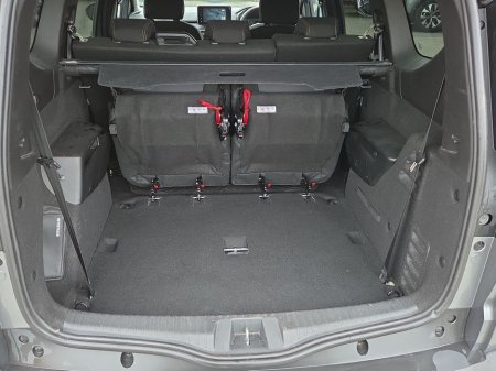 2024 Dacia Jogger TCe 110 Extreme €25,950 thumbnail