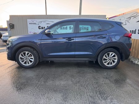 2017 Hyundai Tucson 1.7 EXECUTIVE 5DR €14,999 thumbnail