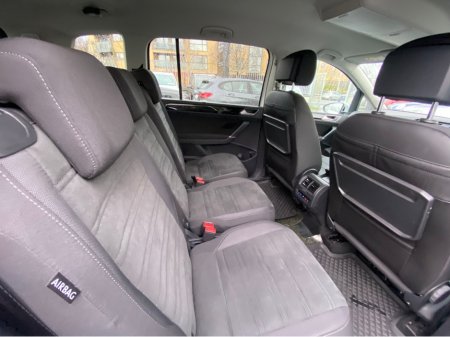 2020 Volkswagen Touran Highline/Auto/7 Seats €28,900 thumbnail