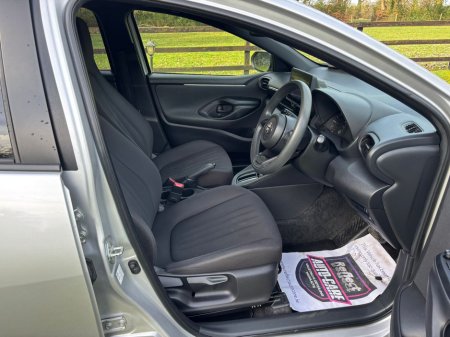 2021 Toyota Yaris - thumbnail 10