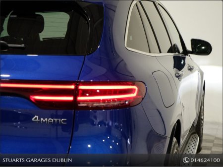 2023 Mercedes-Benz EQC EQC 400 4MATIC AMG LINE PREMIUM €43,945 thumbnail