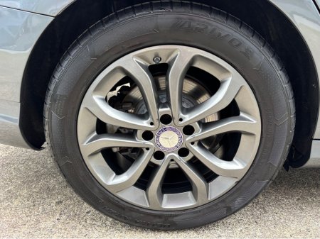 2017 Mercedes-Benz C Class 180 AVANTGARDE AUTO 4DR €16,900 thumbnail