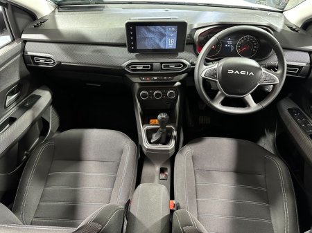 2024 Dacia Jogger Expression 7 Seater 1.0 Petrol €22,500 thumbnail