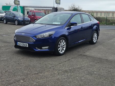2016 Ford Focus - thumbnail 6