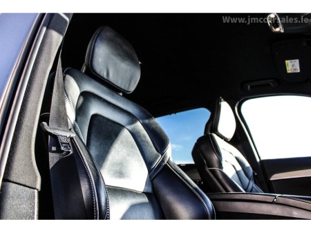 2021 Volvo XC90 RECHARGE PHEV T8 (390hp) R-Design AWD €49,995 thumbnail