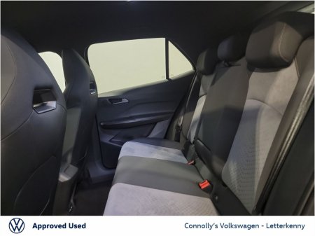 2025 Cupra Born e-Boost 59kWh 231hp €30,950 thumbnail