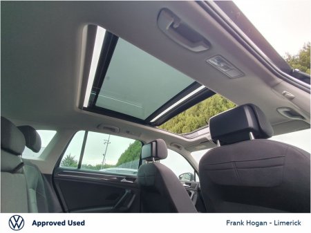 2023 Volkswagen Tiguan 2.0 TDI 150HP Elegance CALL RONAN ON 0867705822 €37,900 thumbnail