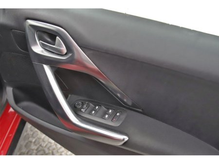 2018 Peugeot 2008 1.6 BLUE HDI 100BHP ALLURE 5SPD *HALF LEATHER*PANORAMIC ROOF* €12,890 thumbnail