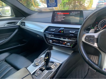 2018 BMW 5 Series - thumbnail 16