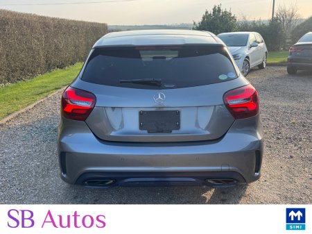 2018 Mercedes-Benz 180 - thumbnail 8