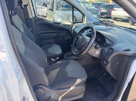 2021 Ford Transit Courier 1.5 TD 75PS M6 2DR €10,950