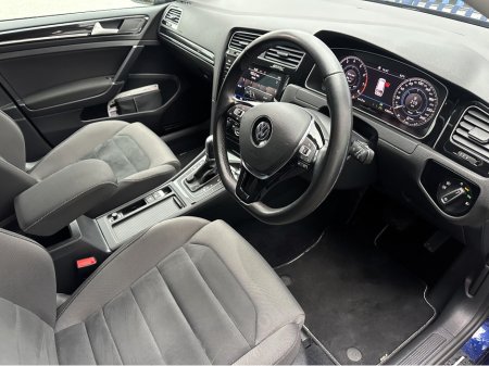 2018 Volkswagen Golf Golf Estate 1.4 TSI Highline €19,950 thumbnail