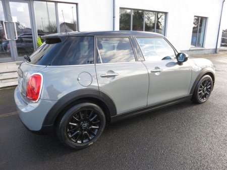 2017 MINI Cooper XS52 4DR €10,950