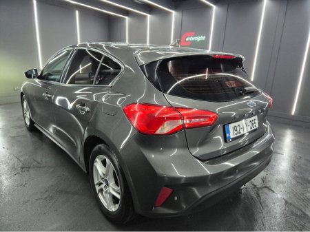 2019 Ford Focus - thumbnail 13