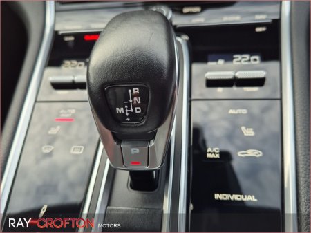 2018 Porsche Panamera Panamera 4 E Hybrid €59,950 thumbnail