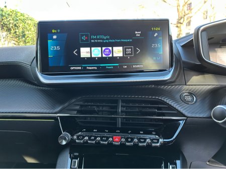 2022 Peugeot 208 GT ELECTRIC 136BHP 50KWH €14,495 thumbnail