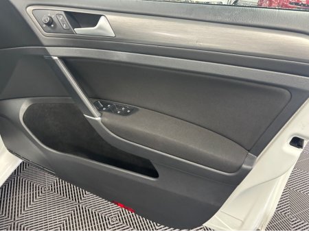 2013 Volkswagen Golf *VOLKSWAGEN GOLF* *TSI* *DSG* *LOW MILEAGE* *REVERSE CAMERA* *PARKING SENSORS* *AUTO LIGHTS* *AUTO HOLD* *6 MONTHS WARRANTY* *TRADE INS WELCOME €10,950 thumbnail