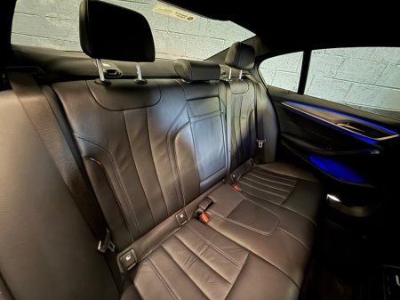 2018 BMW 5 Series - photo 6