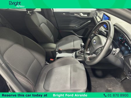 2022 Ford Focus - thumbnail 13