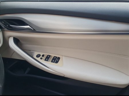 2019 BMW 5 Series 520d SE Auto €27,995 thumbnail