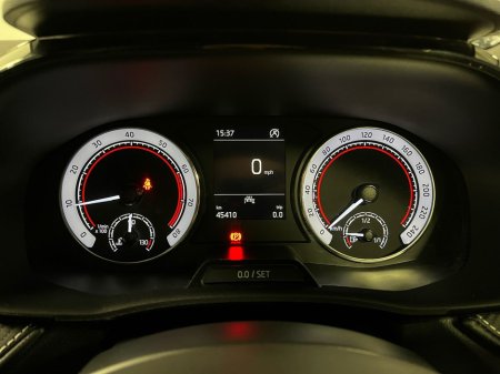 2023 Skoda Fabia Monte Carlo 1.0 TSI 95BHP - Parking Sensors - Air-Conditioning - Cruise Control - Auto Lights/Wipers - Apple CarPlay/Android Auto €22,950 thumbnail