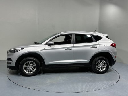 2017 Hyundai Tucson Comfort 1.7 Crdi €14,400 thumbnail