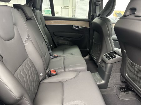 2026 Volvo XC90 - thumbnail 10