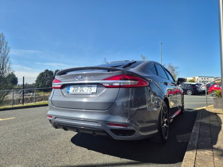 2020 Ford Mondeo - photo 5