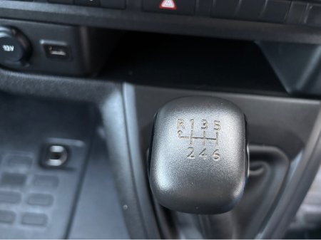 2023 Peugeot Expert - thumbnail 6