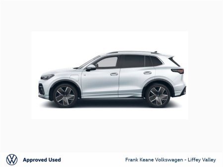 2026 Volkswagen Tiguan - thumbnail 1