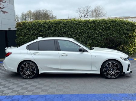 2021 BMW 3 Series - thumbnail 2