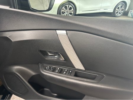 2022 Citroen C4 - thumbnail 4