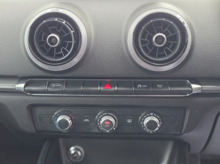 2019 Audi A3 LIMOUSINE 1.6 TDI 116HP S-TRONIC SE AUTO SAL 30 4DR €19,950 thumbnail