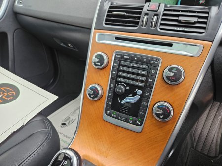 2016 Volvo XC60 - thumbnail 33