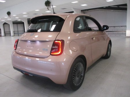 2025 Fiat 500e  €26,145 thumbnail