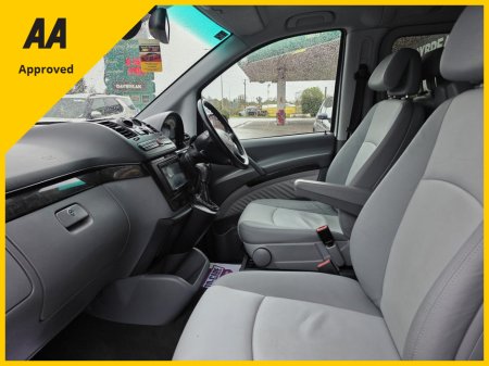 2010 Mercedes-Benz V Class - thumbnail 9