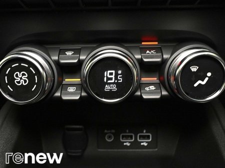 2021 Renault Clio - thumbnail 24