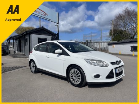 2014 Ford Focus - thumbnail 10