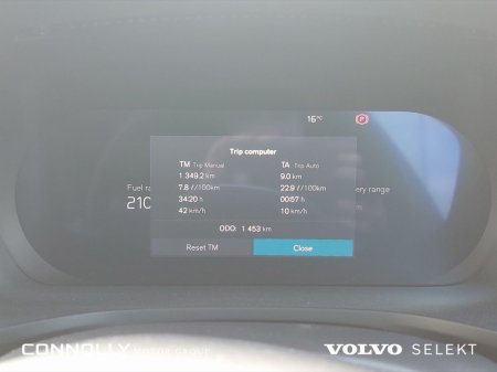 2025 Volvo V60 - thumbnail 9