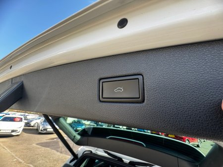 2020 Volkswagen Tiguan - thumbnail 18