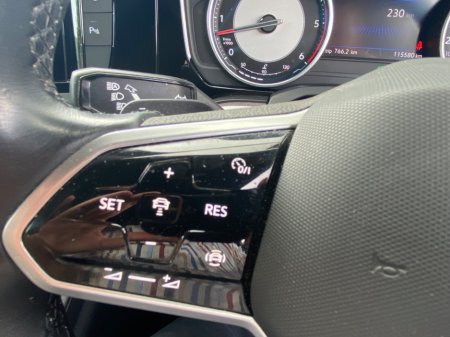 2021 Volkswagen Touareg 3.0TDI 231HP V6 4M DSG Design €38,170 thumbnail