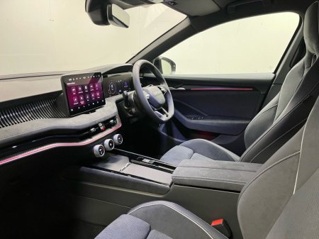 2025 Skoda Superb Sportline DSG 2.0TDI 150BHP - Reversing Camera - Climate Control - Heated Seats - Cruise Control - Keyless Start - Apple CarPlay/Android Auto €53,950 thumbnail