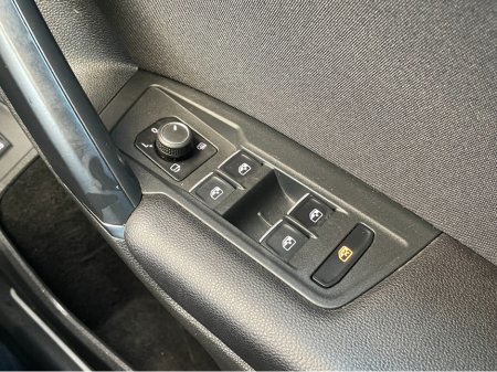 2018 Volkswagen Tiguan HIGHLINE 2.0 TDI 150HP M MANUAL 6SPEED FWD 5DR €24,950 thumbnail