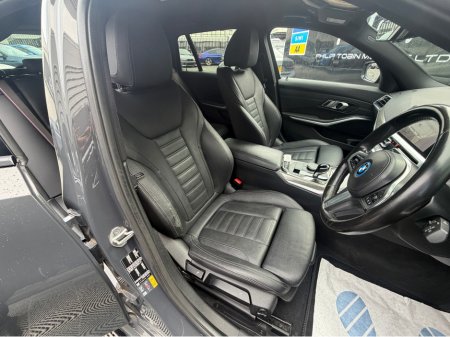 2022 BMW 3 Series - thumbnail 24