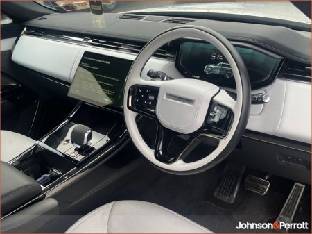 2024 Land Rover Range Rover Sport SWB 3.0 I6 PHEV SE (Land Rover Warranty until 2029) €104,900 thumbnail