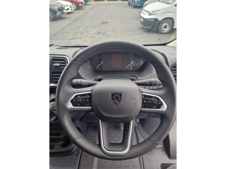 2026 Peugeot Boxer TIPPER *AVAILABLE* PRICE ALL IN EX VAT thumbnail