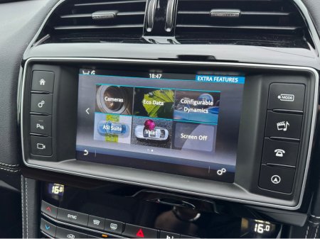 2016 Jaguar F-Pace - thumbnail 26