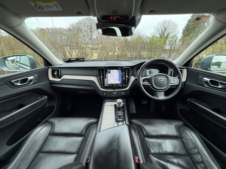 2020 Volvo XC60 - thumbnail 16